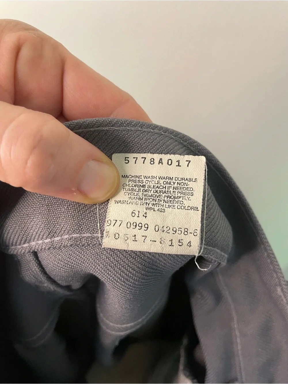 Levi’s Gray Straight Leg Pants Men’s 32x32 Casual Work Chino Jeans